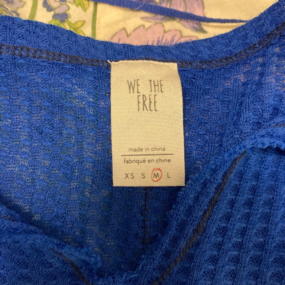 Free People waffle weave, bell sleeve, vibrant blue top - M - Picture 12 of 13